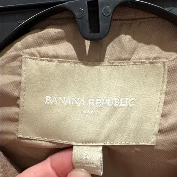 Banana Republic Camel Trench Coat - Picture 2 of 4